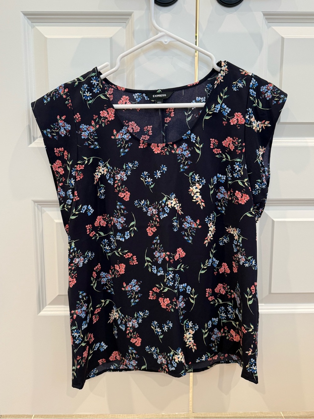 Express Navy Floral Cap-Sleeve Blouse